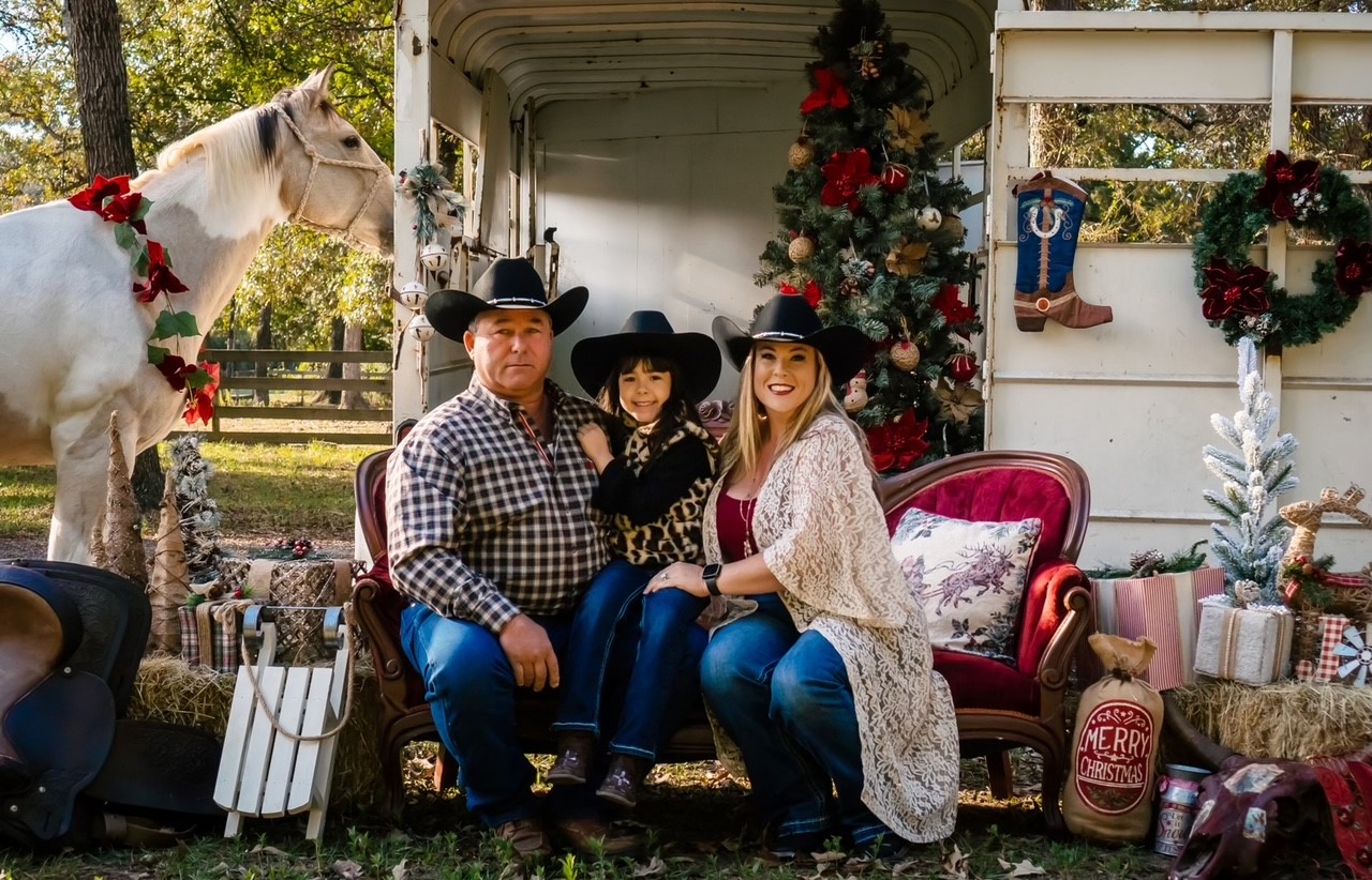 photo of robert, mandi, and khloe crawford